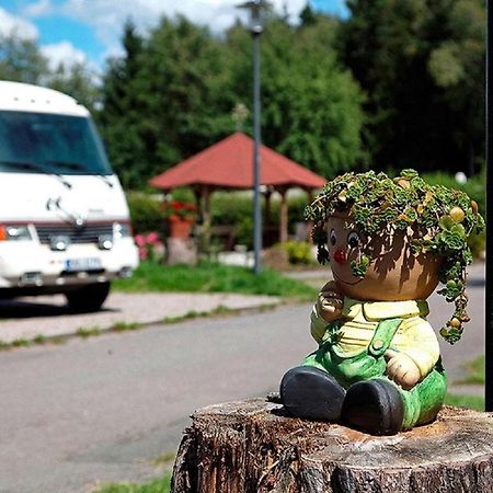 See-Campingpark Neubaeuer See Hotel Kültér fotó